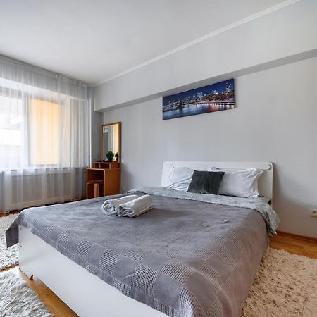 Apartmán На Проспекте Ленина Almaty Exteriér fotografie