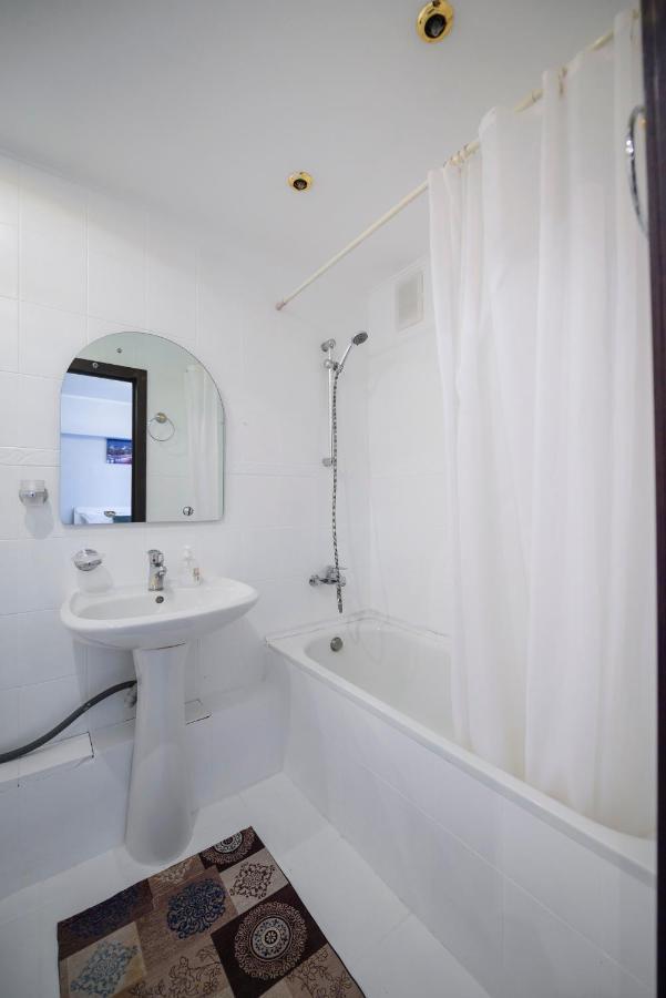 Apartmán На Проспекте Ленина Almaty Exteriér fotografie
