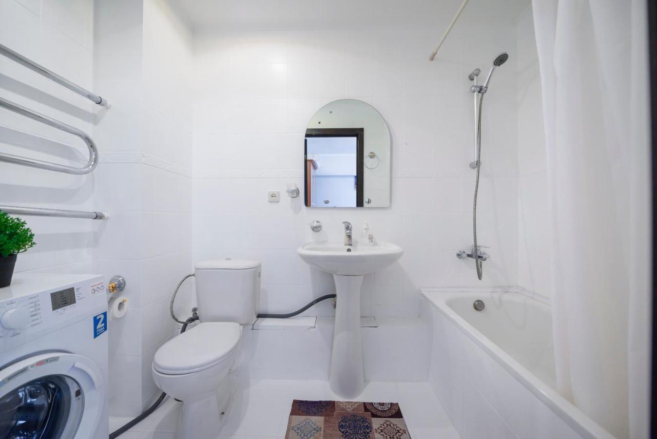 Apartmán На Проспекте Ленина Almaty Exteriér fotografie